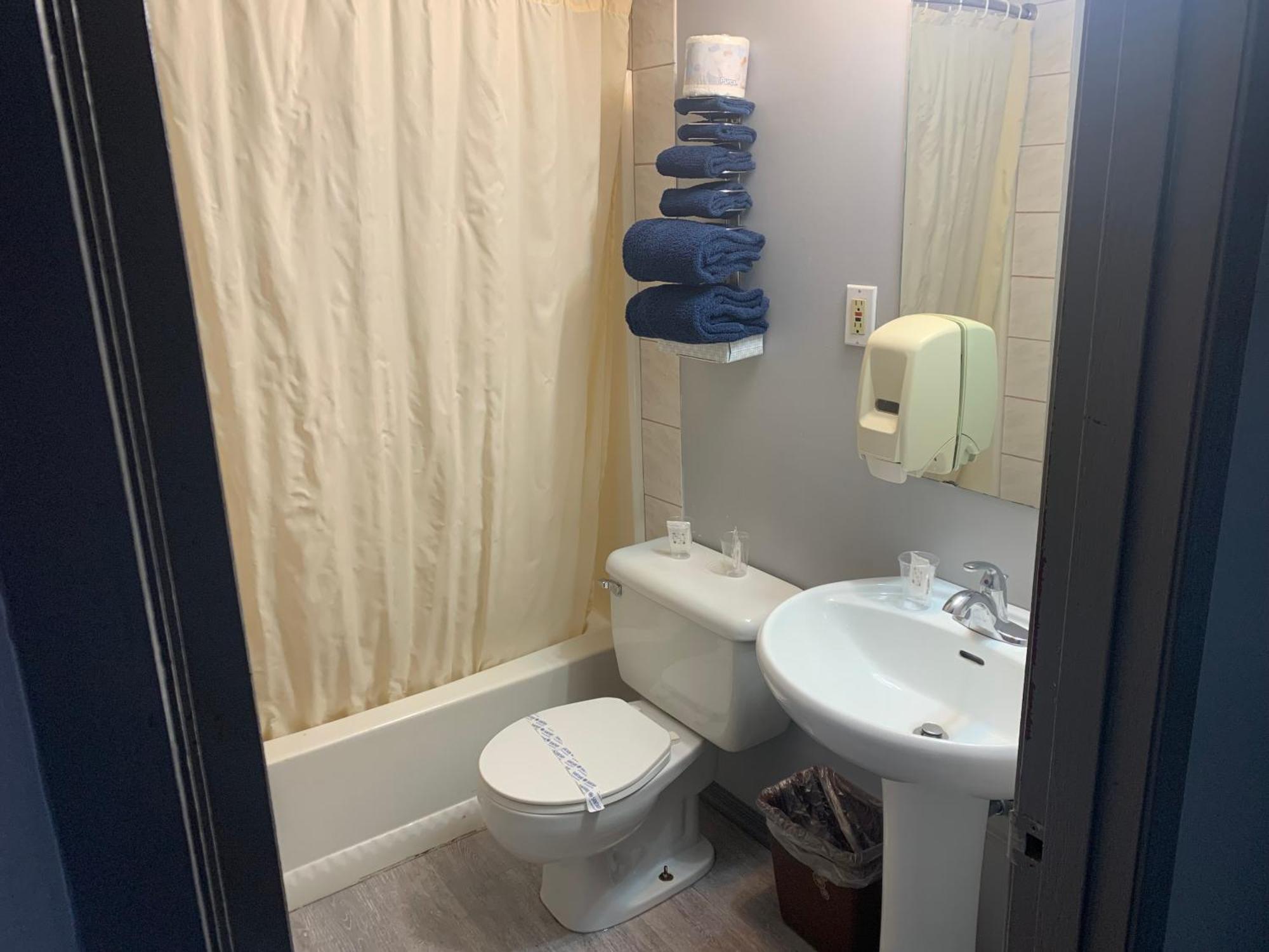 Wild Rose Inn Vegreville Dış mekan fotoğraf