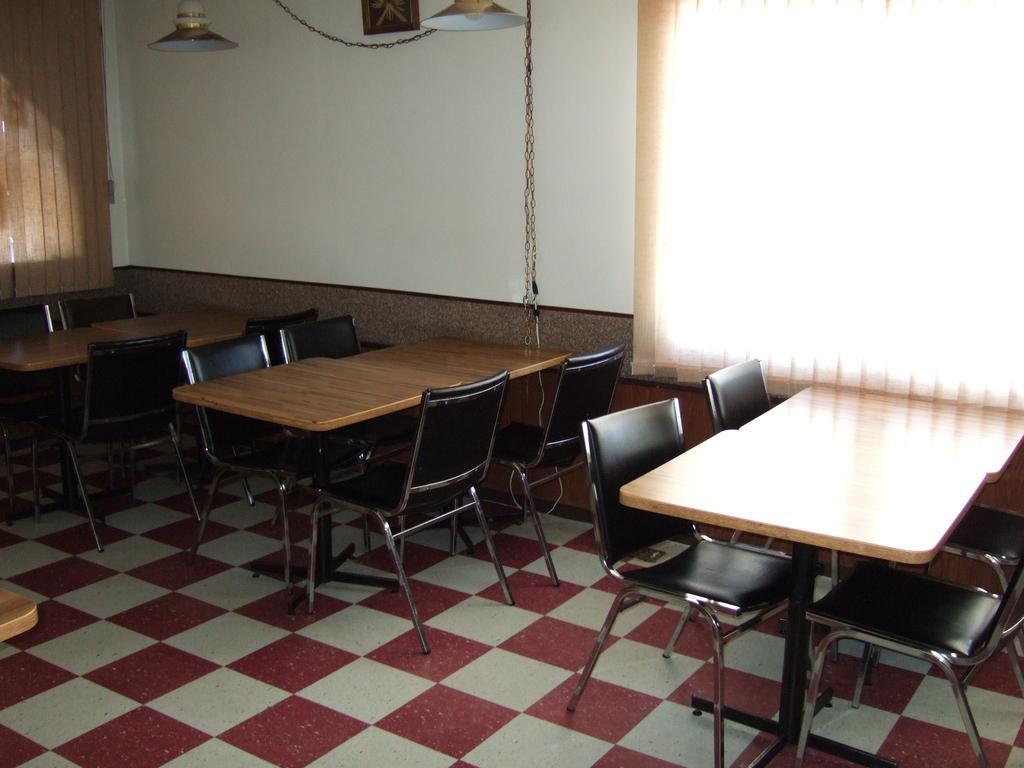 Wild Rose Inn Vegreville Dış mekan fotoğraf