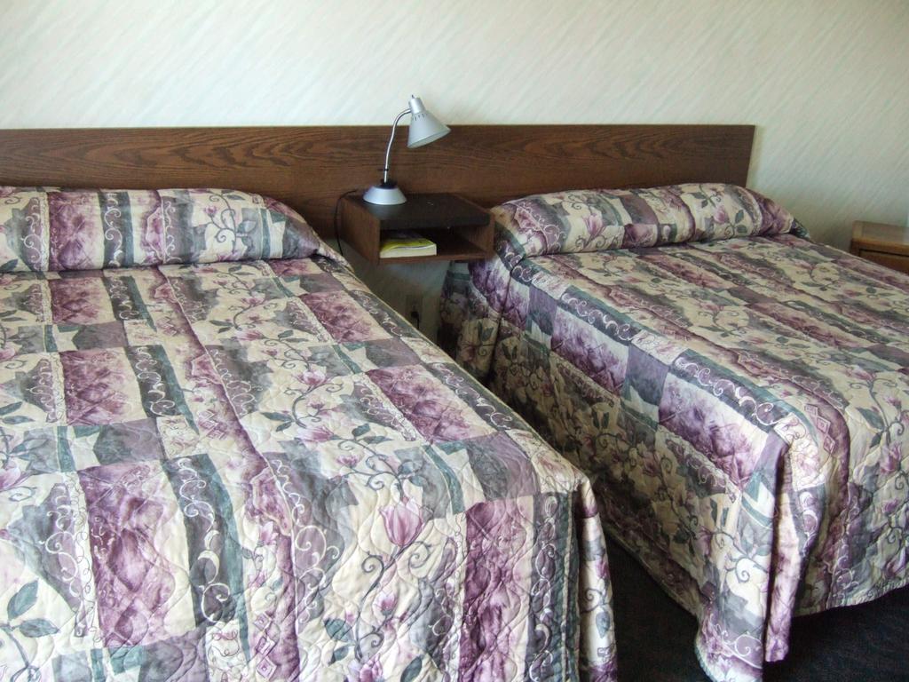 Wild Rose Inn Vegreville Oda fotoğraf
