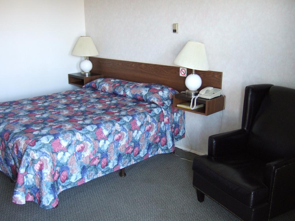 Wild Rose Inn Vegreville Oda fotoğraf